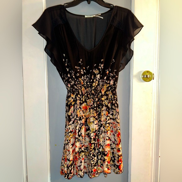 Floral Dress from Urban Outfitters - Picture 2 of 8